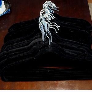 Velvet hangers 20 pc